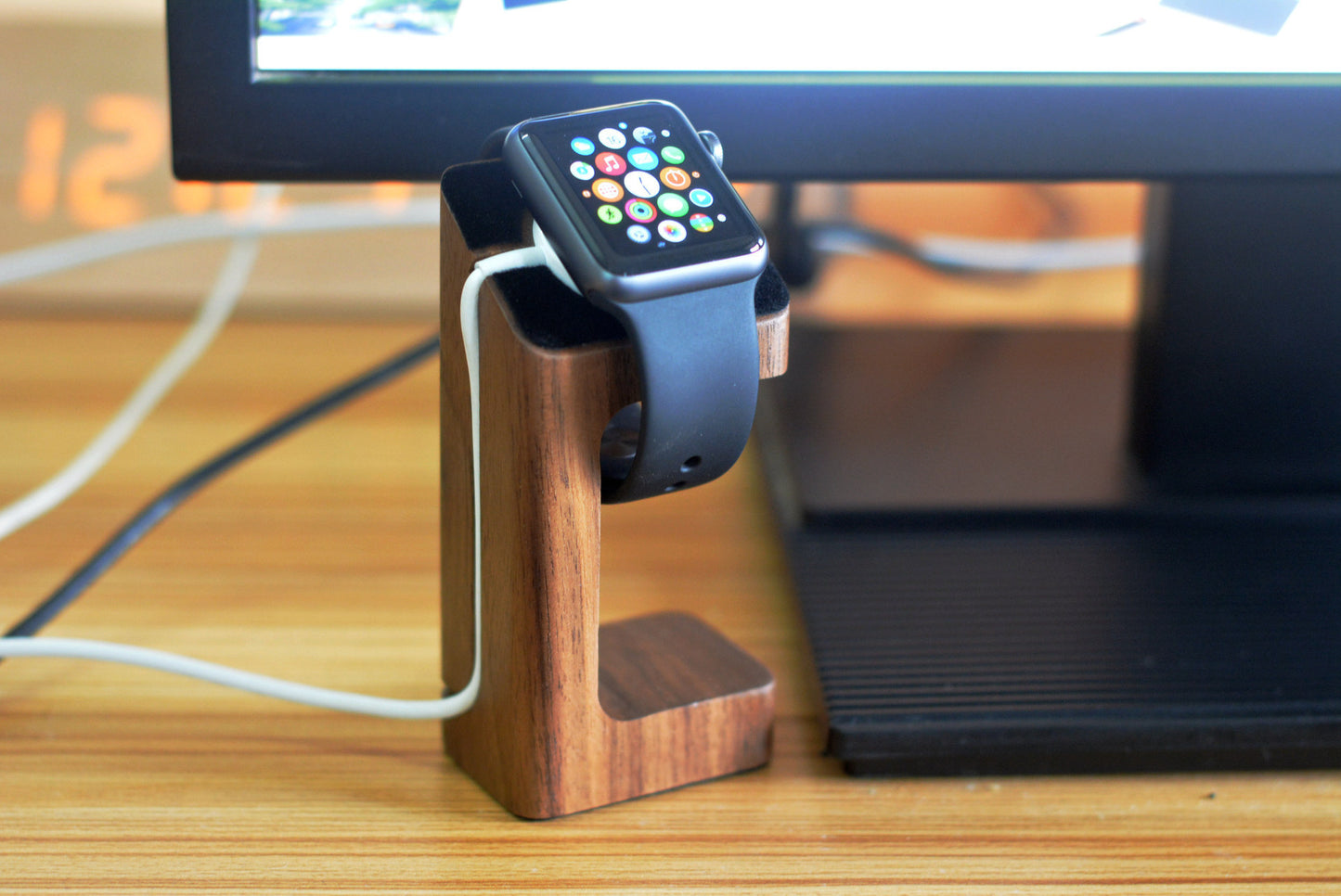 New Wooden Watch Stand Charging Base