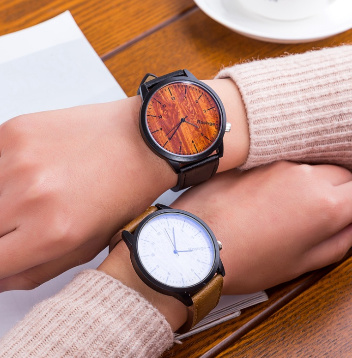 Wind wood pattern couple watch