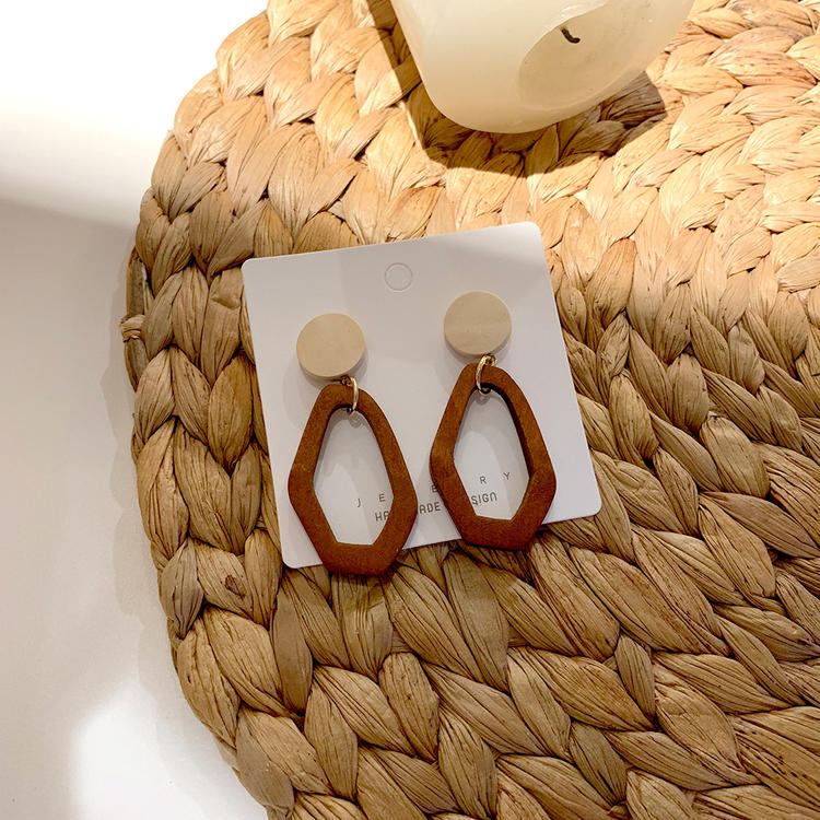 Earring Female Autumn Winter Vintage Versatile Wood